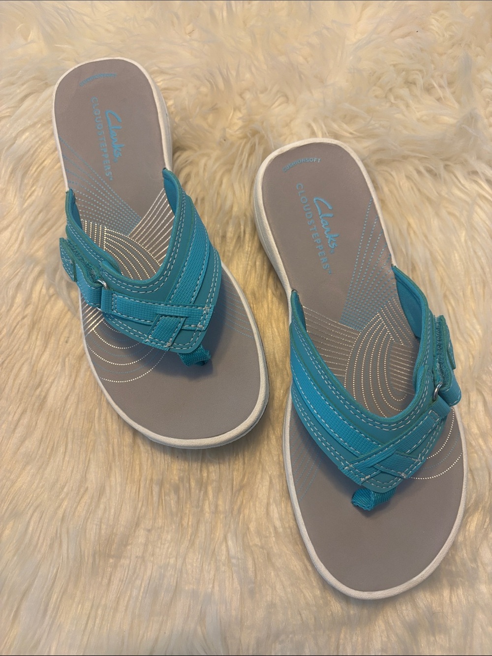 Clarks CLOUDSTEPPERS Breeze Sea Slip On Adjustable Thong Flip Flop Sandals Sz 5